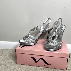 Royal Silver high heal